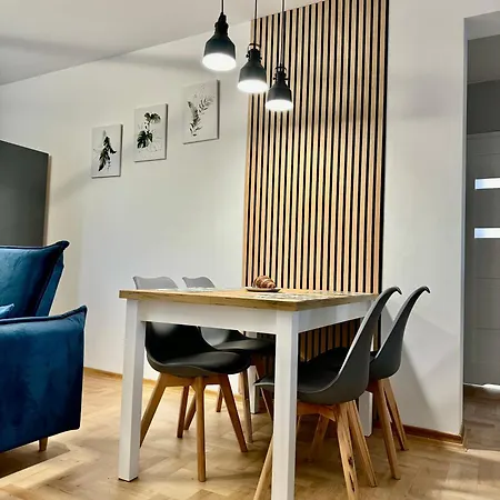 Blue Zone Apartment With Free Parking, Balcony And Garden-3
