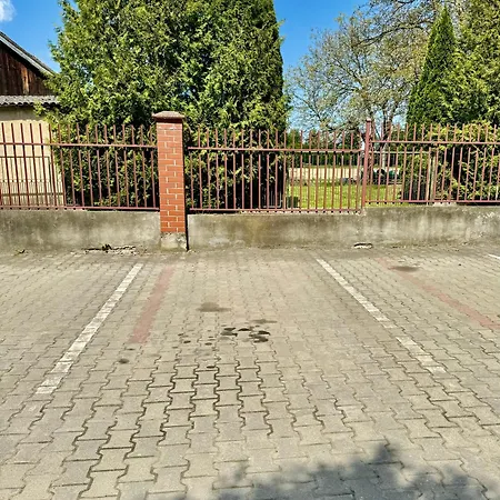 Blue Zone Apartment With Free Parking, Balcony And Garden-2
